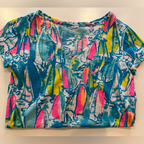 NWOT Lilly Pulitzer short sleeve top - Picture 3 of 5